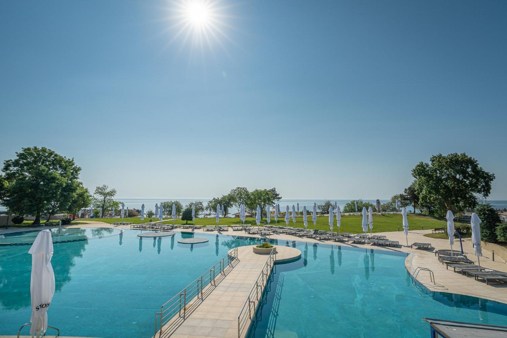 Safir Blue Resort Saturn Eksteriør billede